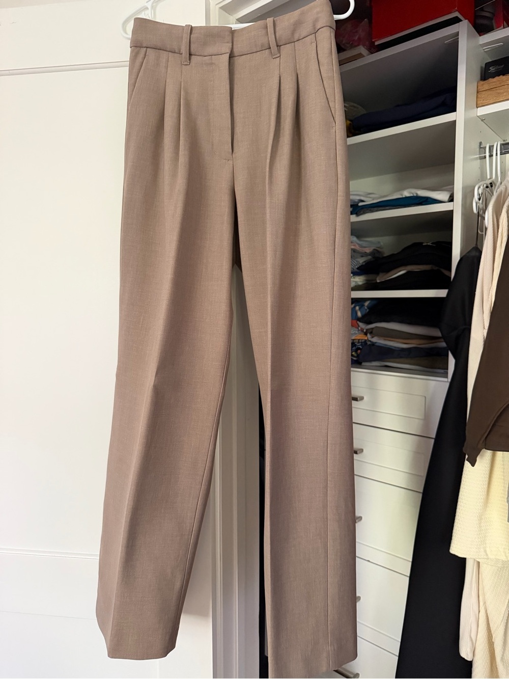 Aritzia Effortless Pants - Beige